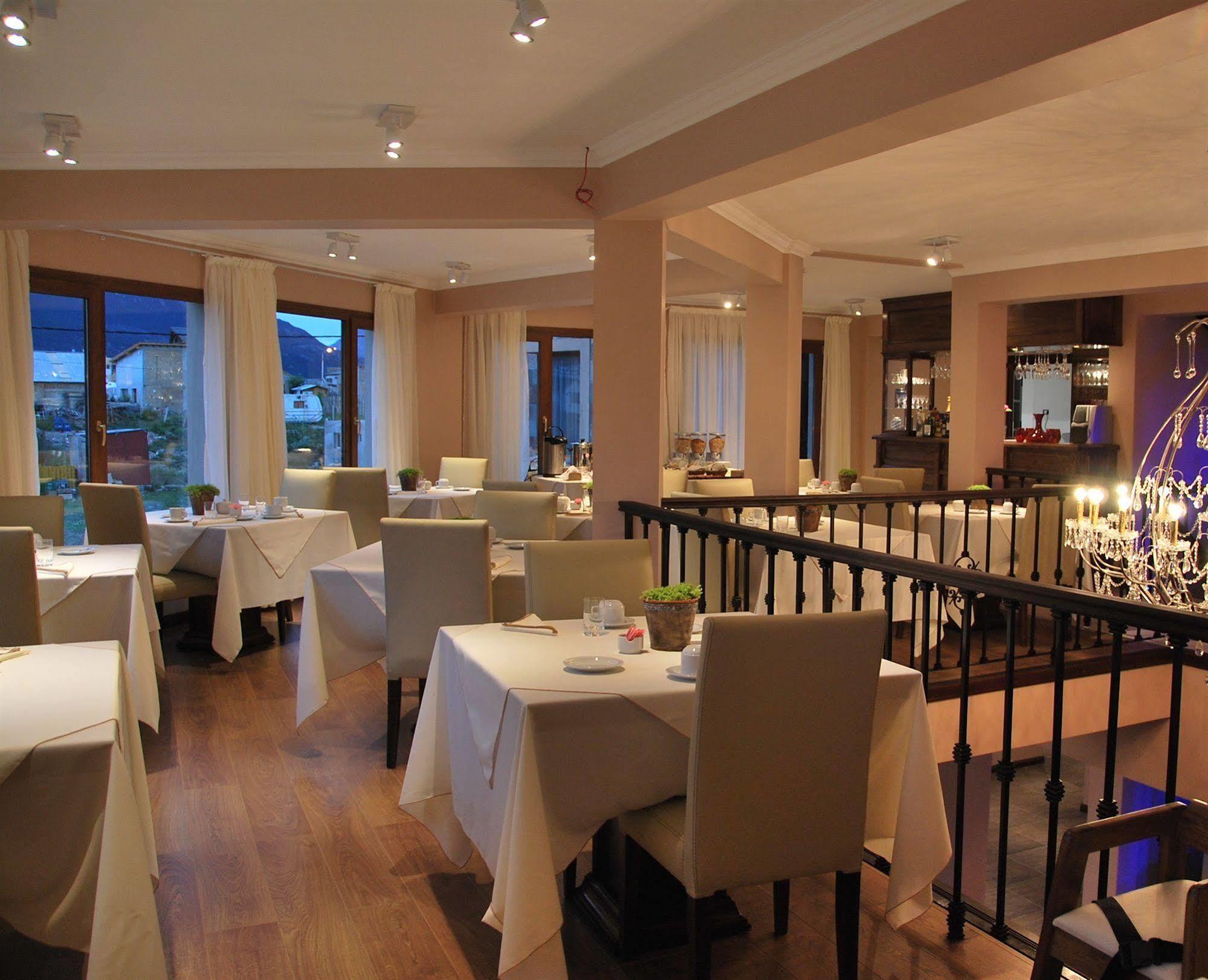 Chalten Suites Hotel El Chaltén Zewnętrze zdjęcie