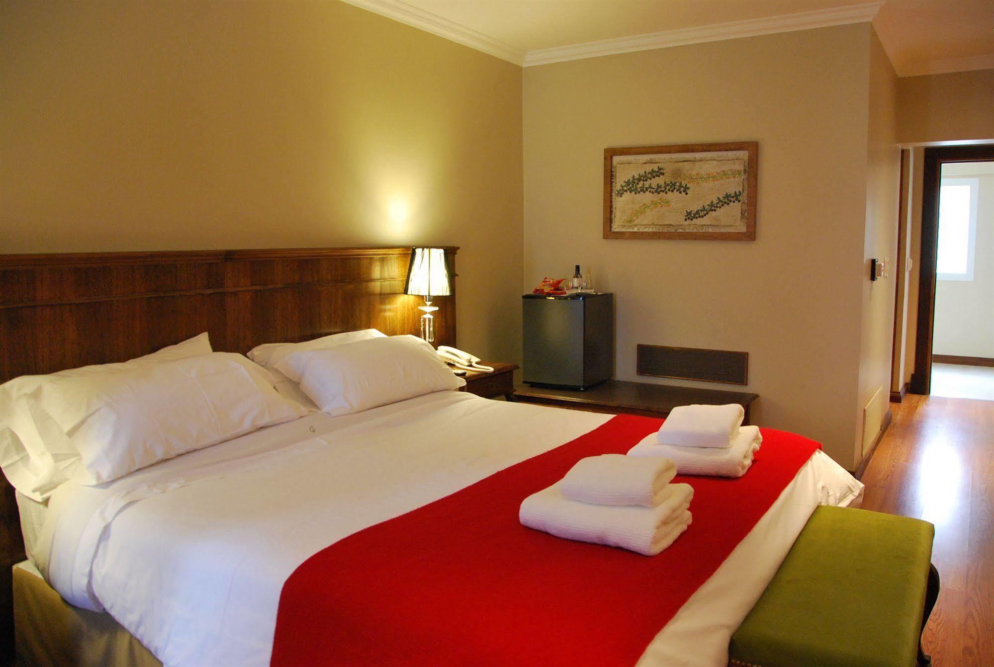 Chalten Suites Hotel El Chaltén Zewnętrze zdjęcie