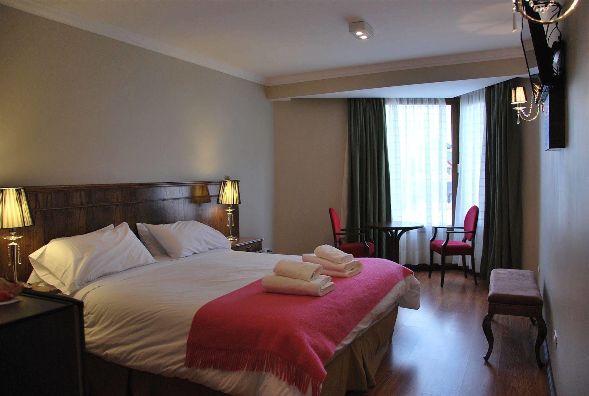 Chalten Suites Hotel El Chaltén Zewnętrze zdjęcie